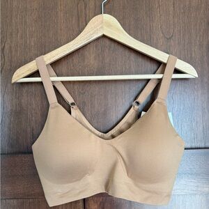 True & Co Womens Soft Form V Neck Adjustable Strap Bra -1X